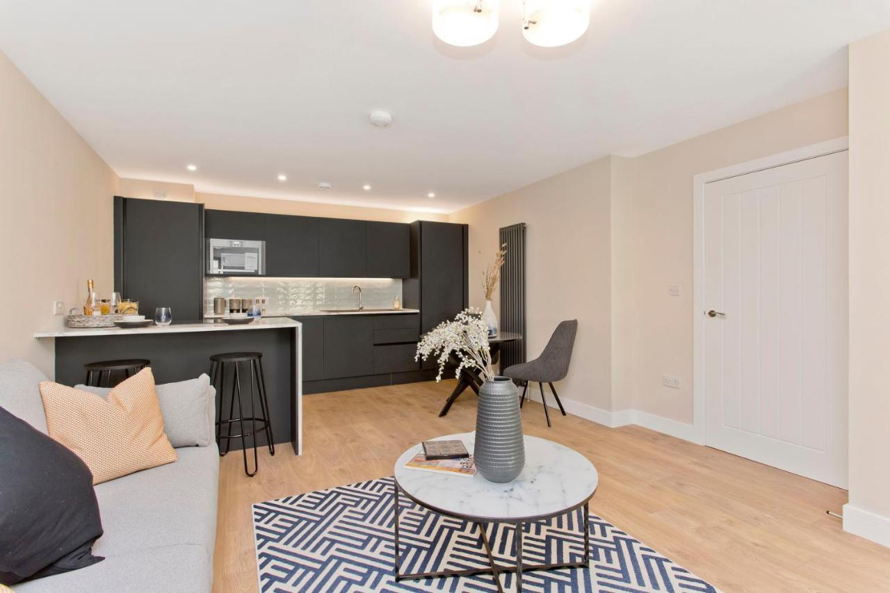 Modern City Centre 2 Bedroom 2 Bathroom Apartments, Main Door Ground With Private Parking Edimburgo Exterior foto